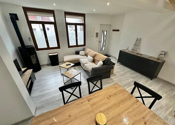 Pitchoune - Maison Familiale Avec Jardin à Hébergement de vacances *